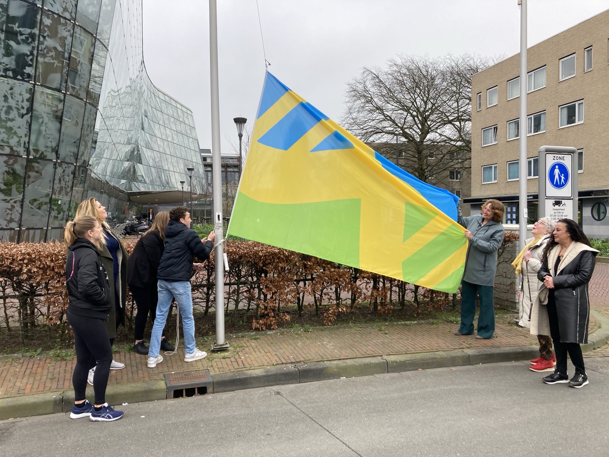 Deze afbeelding is verwijderd. Om veiligheidsredenen zijn alleen afbeeldingen uit het lokale domein toegestaan. Afbeelding verwijderd.