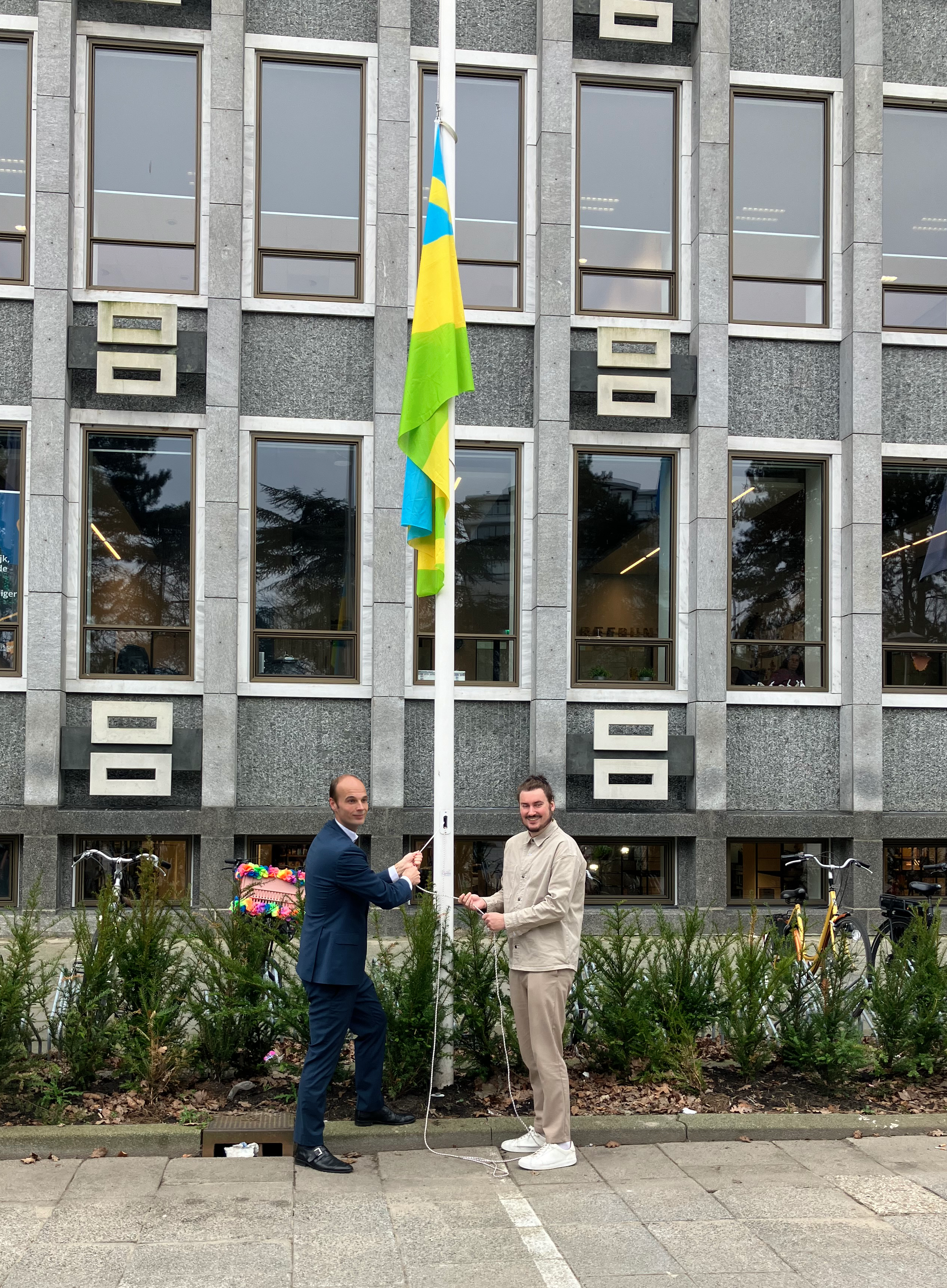 Deze afbeelding is verwijderd. Om veiligheidsredenen zijn alleen afbeeldingen uit het lokale domein toegestaan. Afbeelding verwijderd.