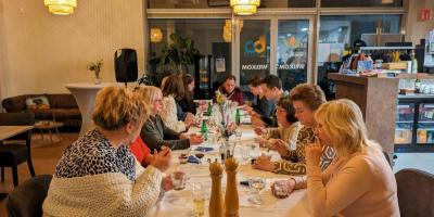 Foto deelnemers bij Buurttafel